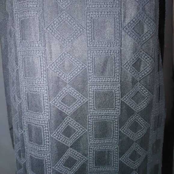 Black Lace Cold Shoulder Dress With Geometric Pattern - Picture 5 of 13